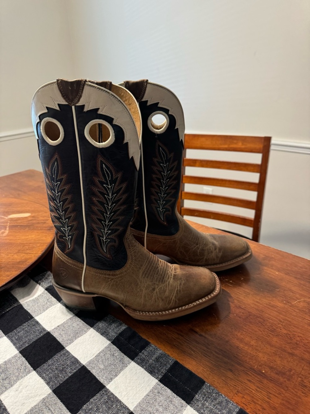 Ariat Brown Leather Western Boots with Tan Top Accents